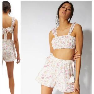 NWT MinkPink Cecile Prairie Crop Top